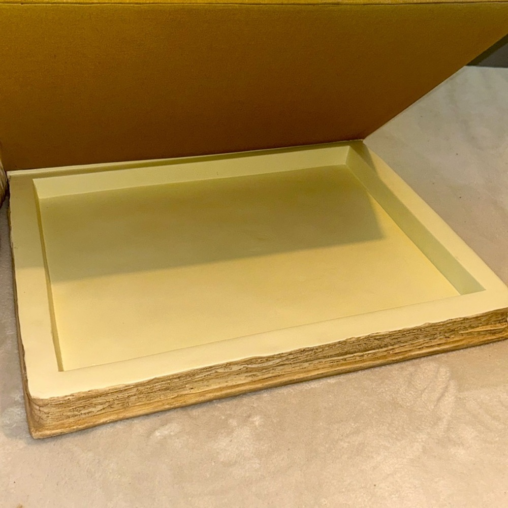 The time sturdy heavy “like porcelain” storage box